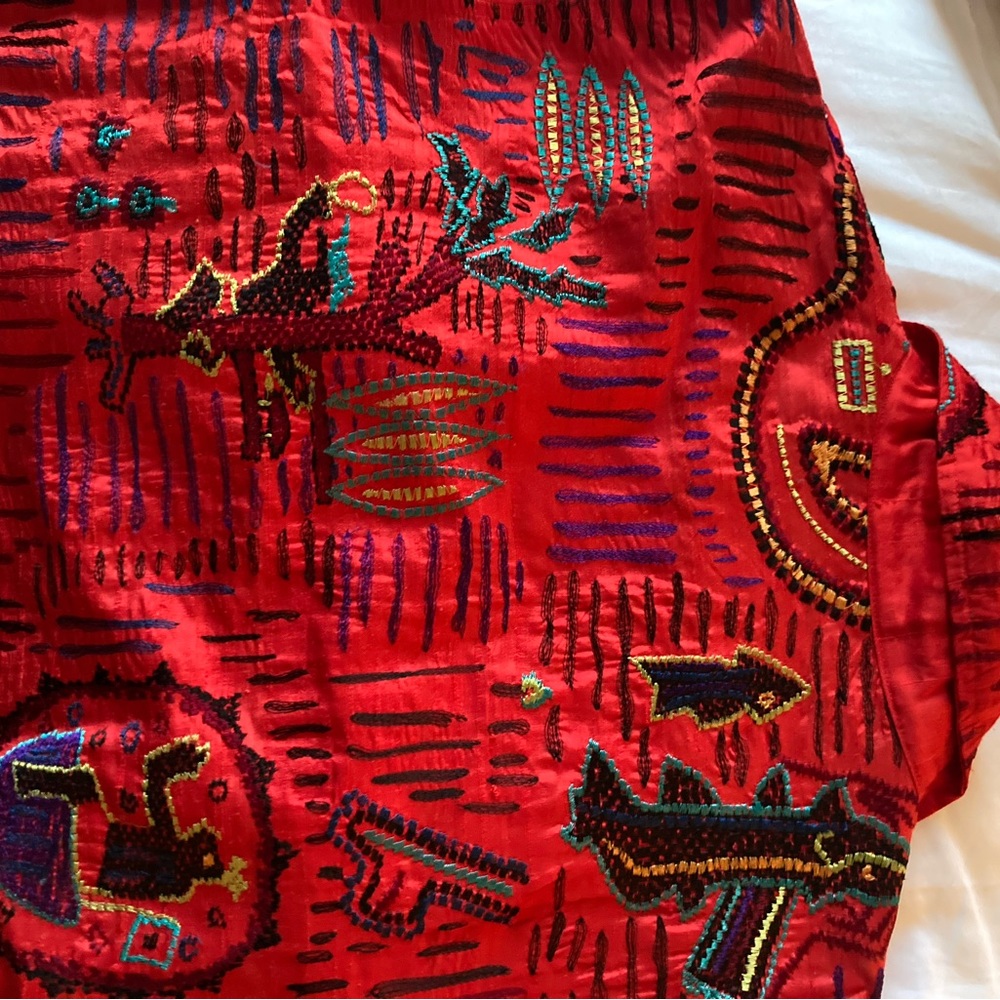 Vintage Chicos, design, silk, and embroidered blazer - Picture 3 of 10